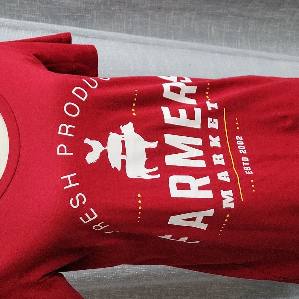 Farmer's T-shirt NWT